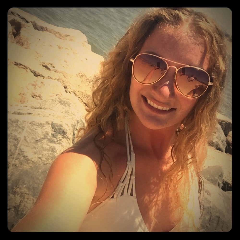 Meet your Posher, Kendra